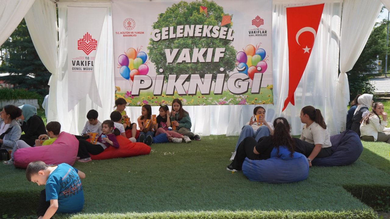 Edirne'de Vakıf Haftası kapsamında, geleneksel piknik düzenlendi