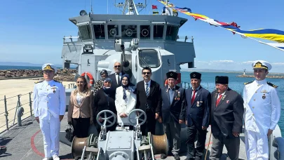 Enez Limanı'na demirleyen TCG Akçakoca mayın gemisi ziyarete açıldı