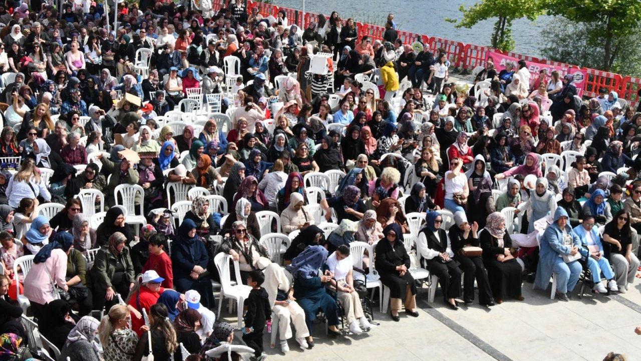 Ergene'de anneler günü etkinliğine yoğun ilgi