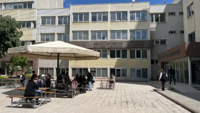 Fakülte binası çatlaklar nedeniyle boşaltıldı