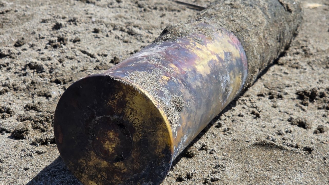 İznik Gölü&#039;nde 3 gün arayla ikinci top mermisi bulundu