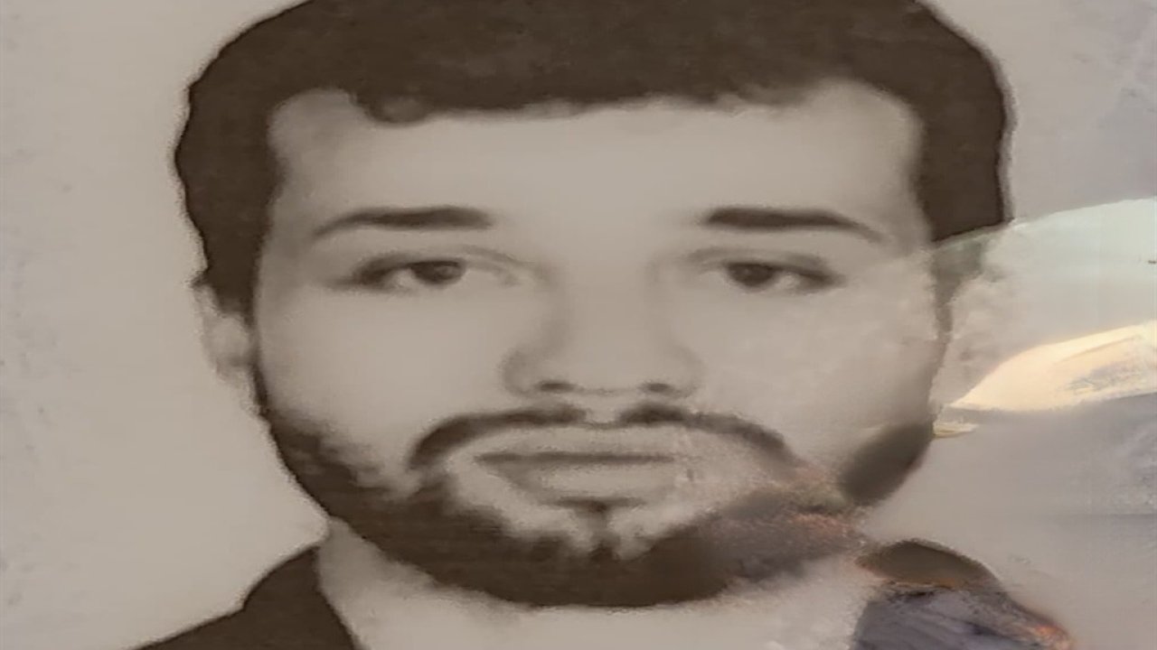 Kamyonun altına giren otomobilin sürücüsü kurtarılamadı