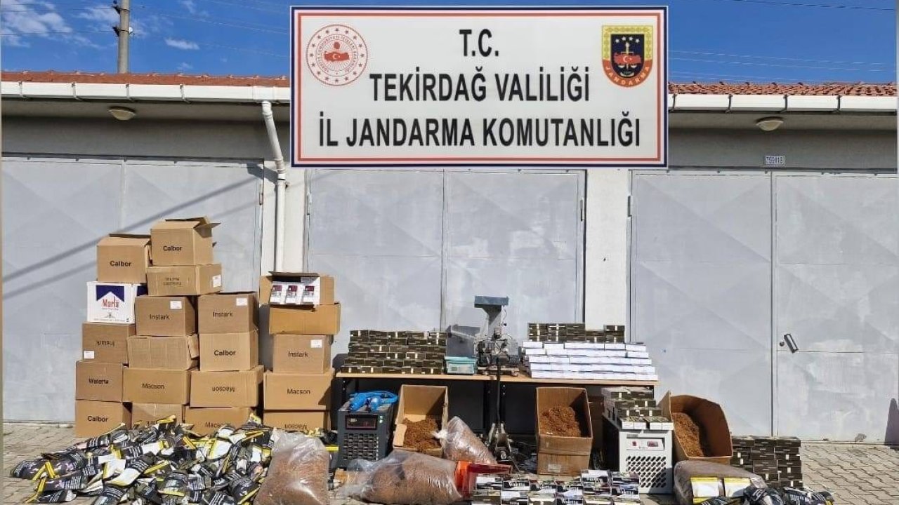 Kapaklı'da bir iş yerinin deposunda 240 bin 220 dolu ve boş makaron ele geçirildi