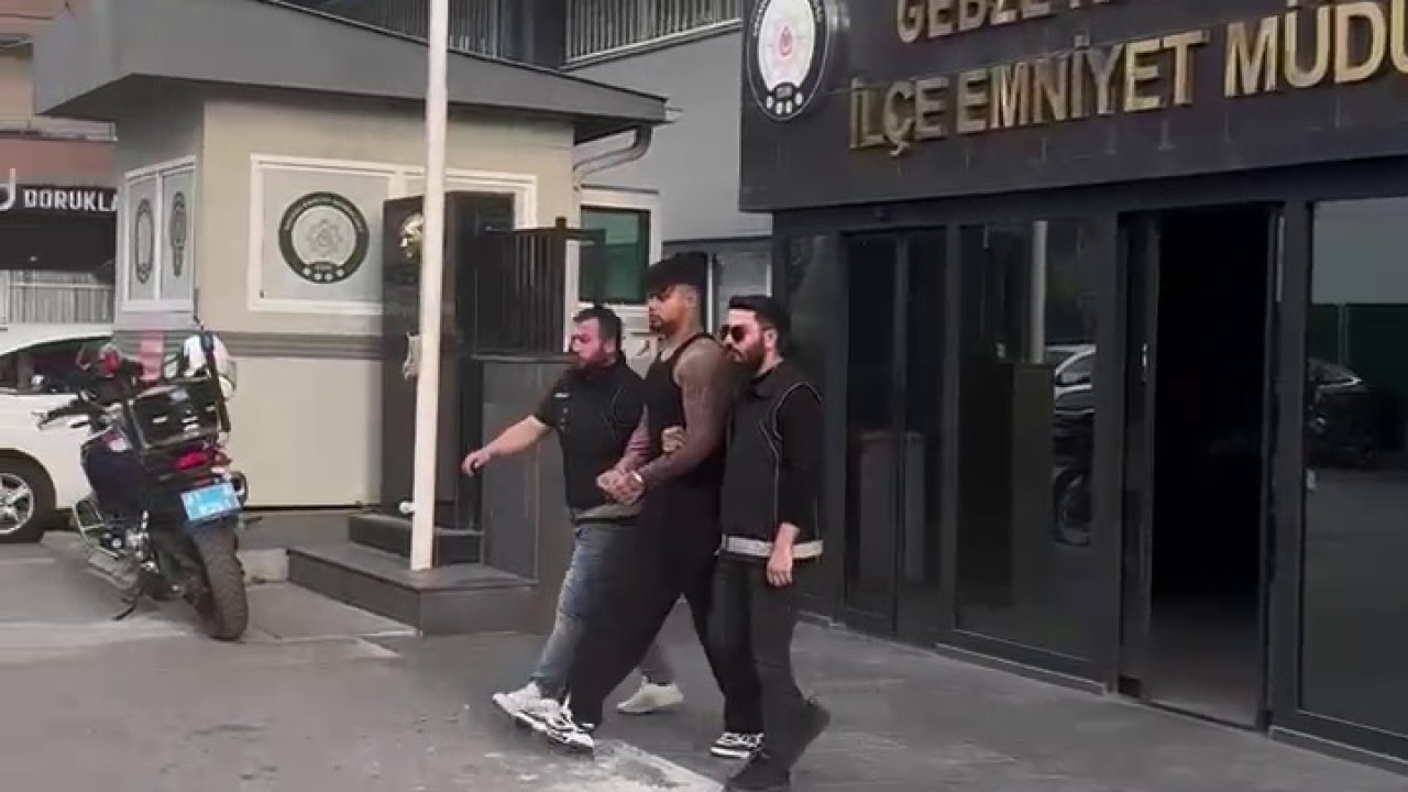 Lvbel C5'in elleri kelepçeli görüntüleri ortaya çıktı