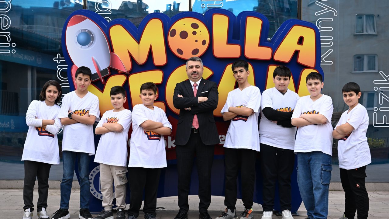 Molla Yegan Çocuk Üniversitesi öğrencileri, TEKNOFEST Robolig yarışmasında ilk 3&#039;e girdi