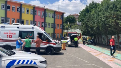 Otomobil, 5 metreden okul bahçesine uçtu; sürücü yaralandı