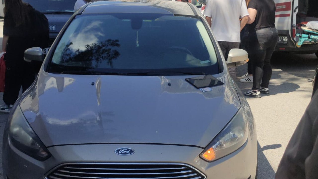 Otomobilin çarptığı yaya ağır yaralandı; kaza kamerada