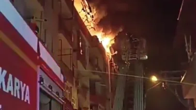 Sakarya’da 4 katlı binada yangın