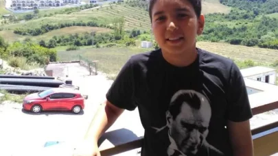 Yalova'da 7 yıl önce öldürülen Kerem’in arkadaşının annesi cinayet şüphesiyle yargılanmaya başlandı