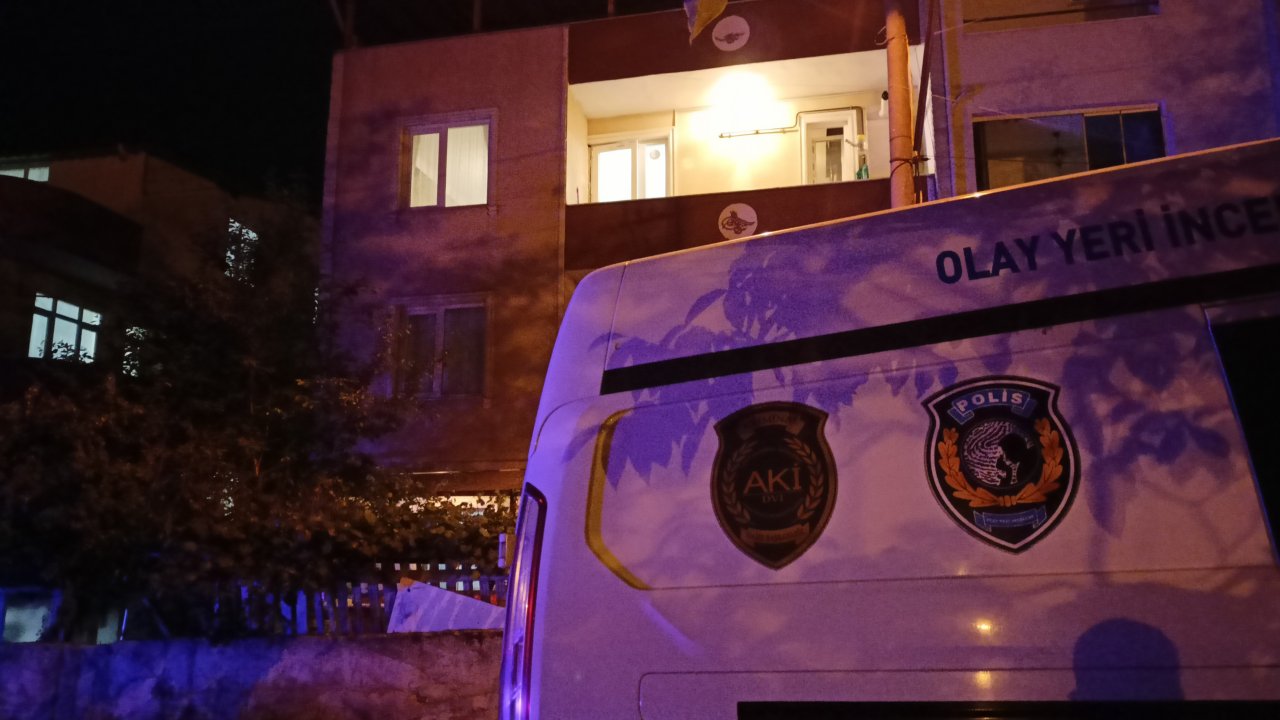 Yaşadığı evde karnından vurulmuş halde bulunan kadın hastaneye kaldırıldı