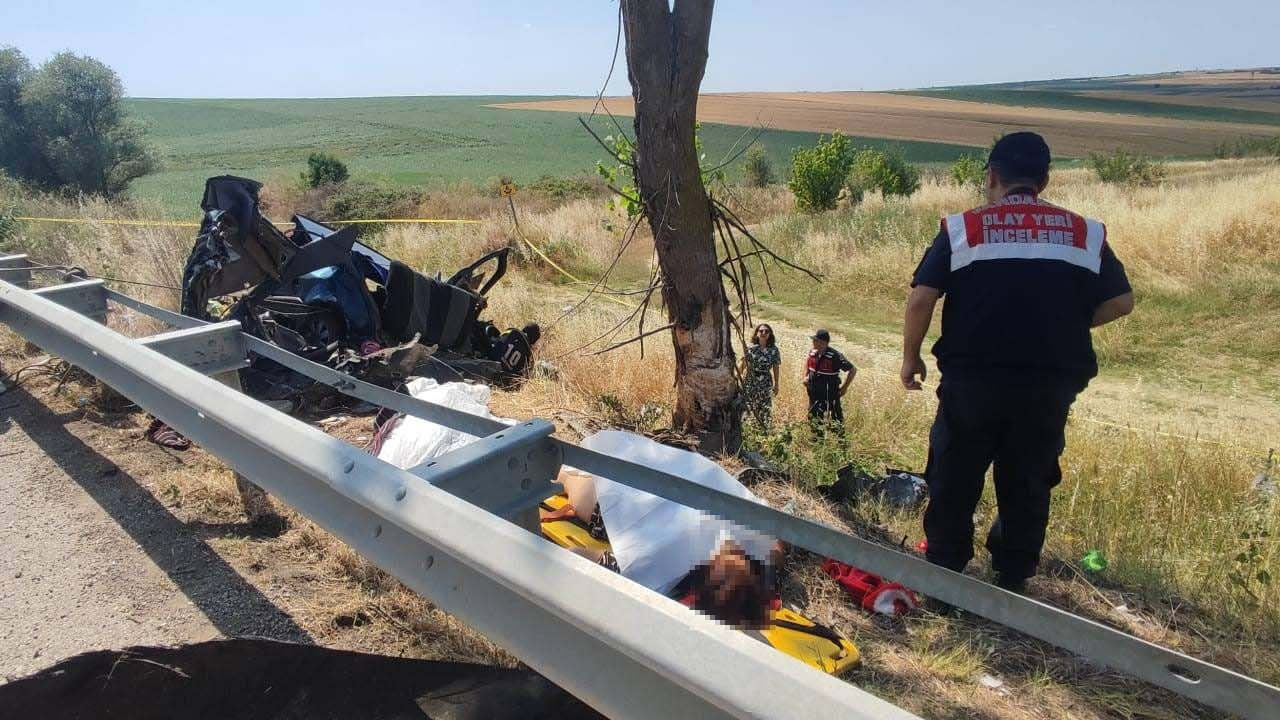 Edirne'de Feci Kaza! 2'si Çocuk 5 Kişi Öldü, 1 Yaralı