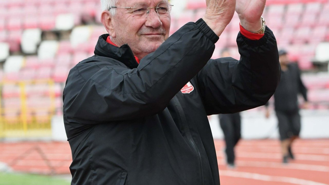 Balıkesirspor'da Ertekin'e veda