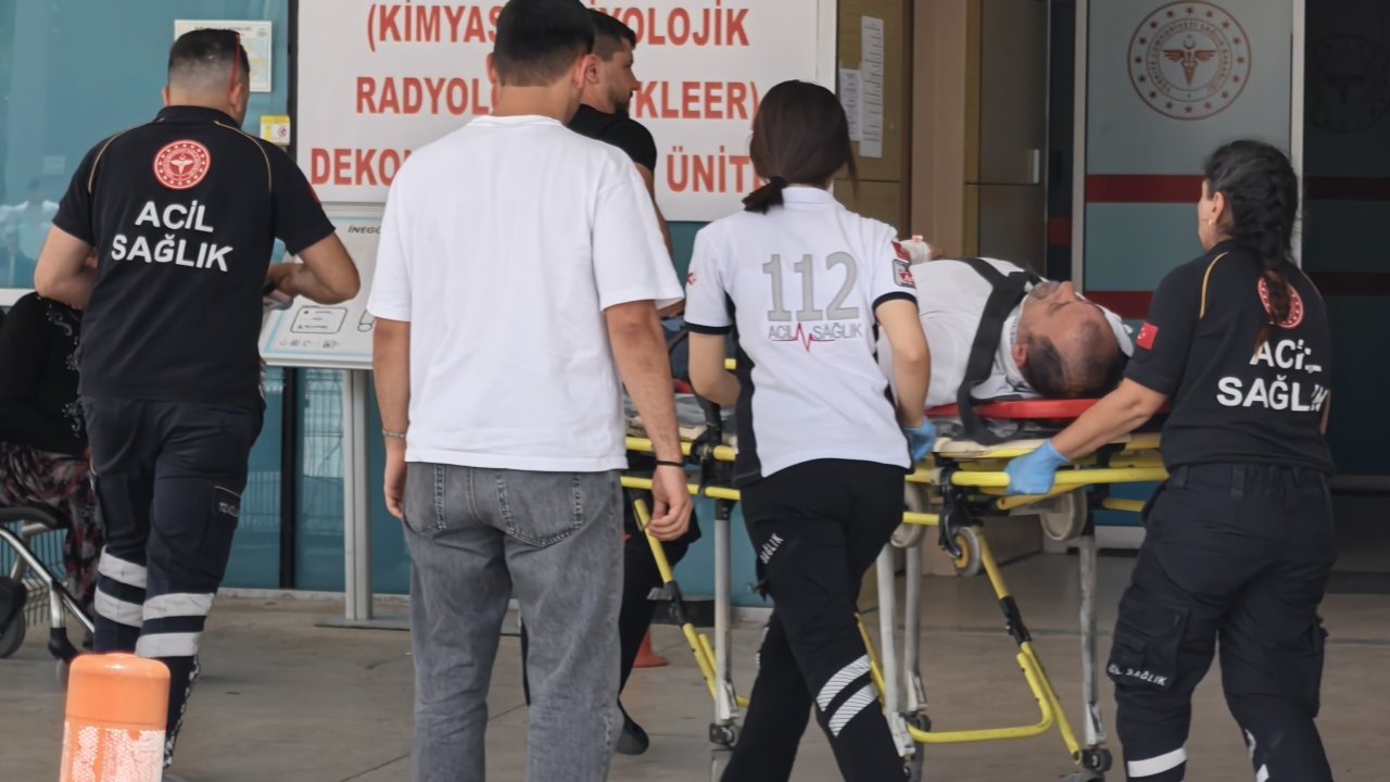 Bursa'da 2 otomobil çarpıştı; 2 yaralı