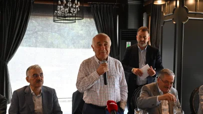 Cemil Çiçek: Bizde siyaset bayilikle karıştırılıyor