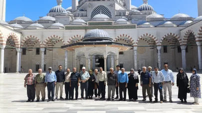 Dilovası’ndan İstanbul’a anlamlı yolculuk; yaşlılara özel gezi programı gerçekleştirildi