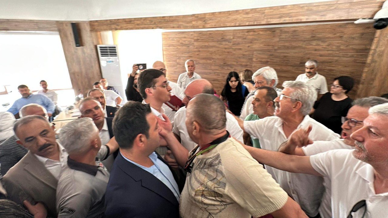 Edirne Belediye Meclisi'nde gerginlik