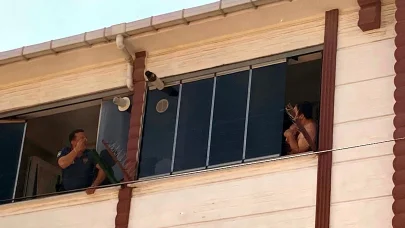 4 aylık oğlunu pencereden atmaya kalktı