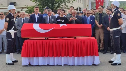 Kazada ölen polis memuru Sakarya’da toprağa verildi