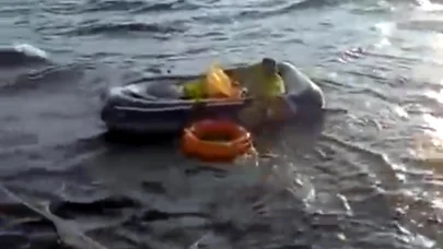 Lastik botla 1 saat sürüklendi, deniz polisini aradı