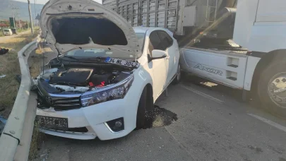 Otomobil bariyerlere çarptıktan sonra TIR'a çarptı; 1 yaralı