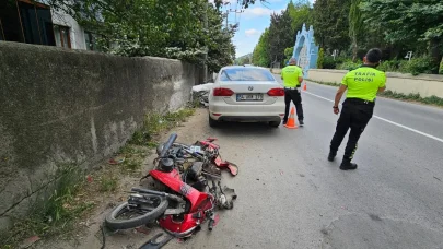 Otomobil ile motosiklet çarpıştı: 1 yaralı