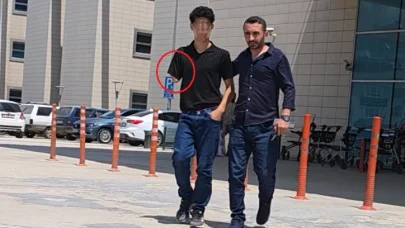 Otomobille çarptığı yayanın ölümüne neden olan 14 yaşındaki bir kolu ampute sürücü adliyede