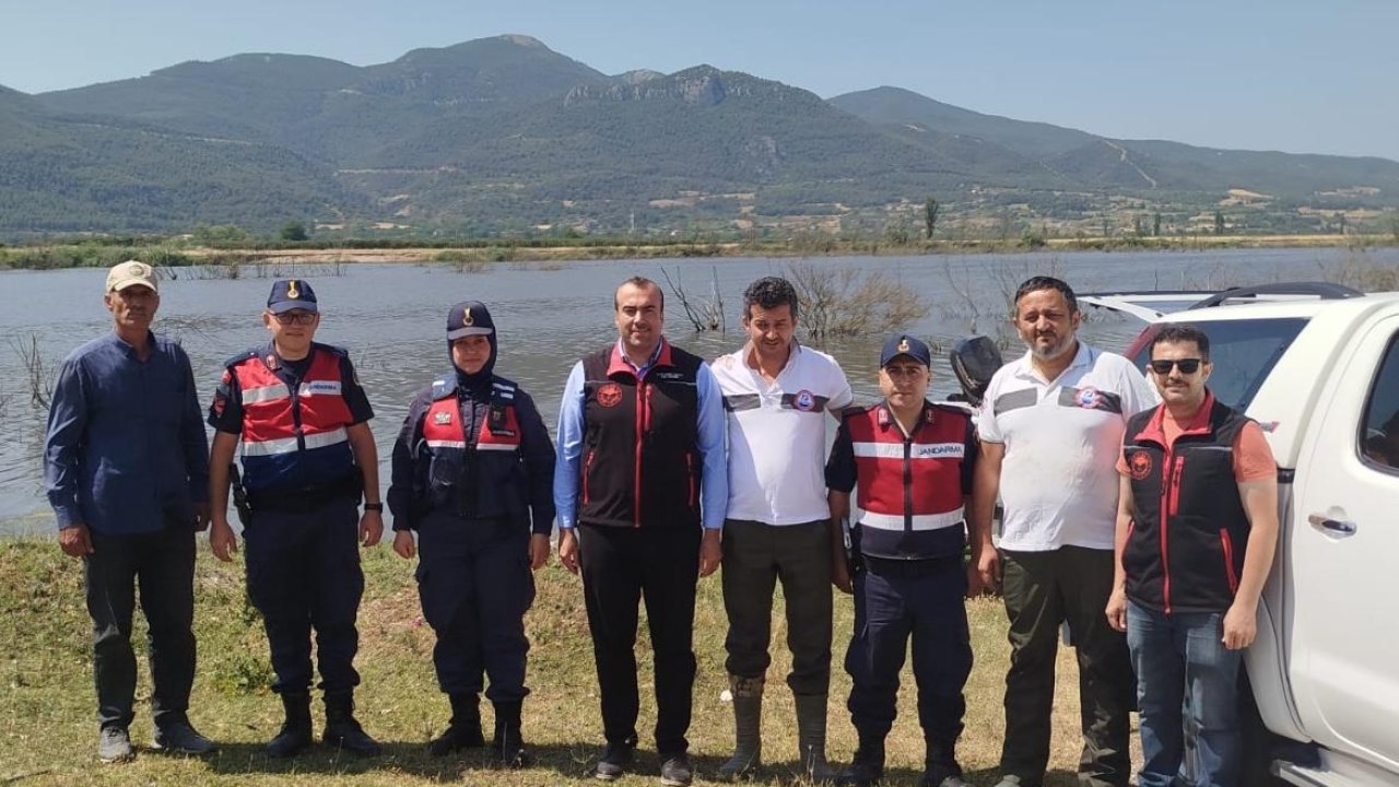 Sakarya Nehri’nde 300 Metre kaçak ağ ele geçirildi