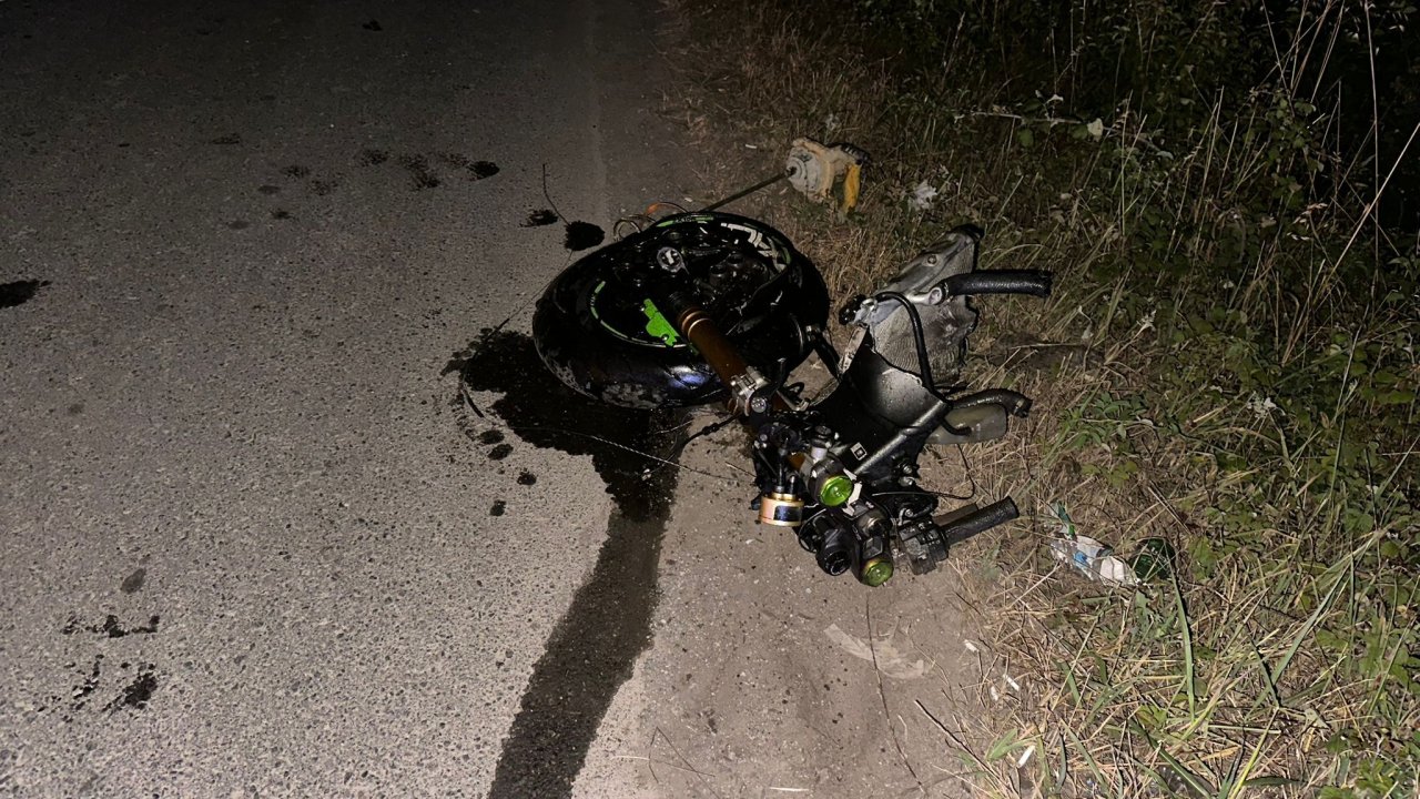Sakarya'da otomobil ile 2 motosiklet çarpıştı; 2 ölü, 2 yaralı