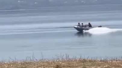 Sapanca Gölü'nde yasak tekne görüldü