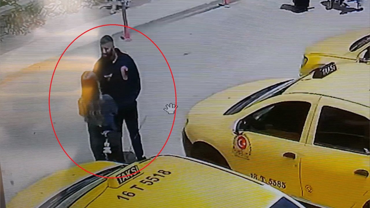 Sokakta karşılaştığı eski nişanlısını okul önünde bacağından vurdu; saldırı kamerada