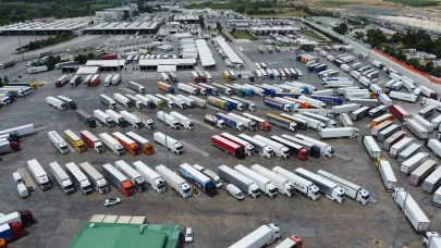 TIR şoförleri bayrama ailelerinden uzakta girdi