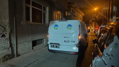 Yayılan koku ile ortaya çıktı; yalnız yaşadığı evinde ölü bulundu