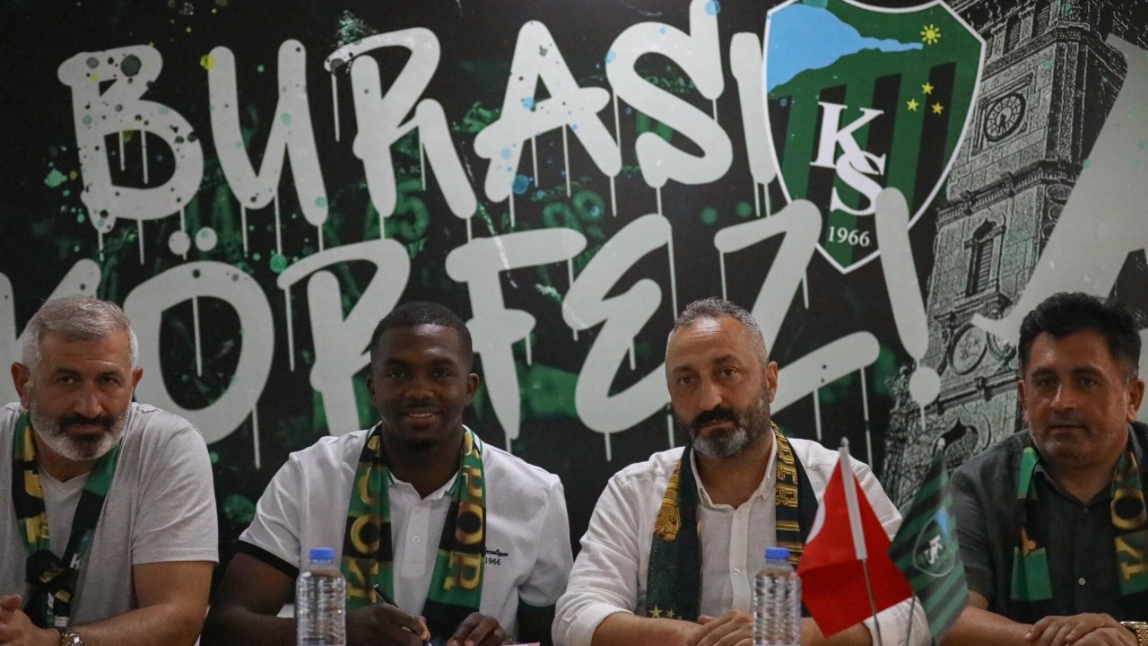 Anfernee Jamal Dijksteel resmen Kocaelispor’da