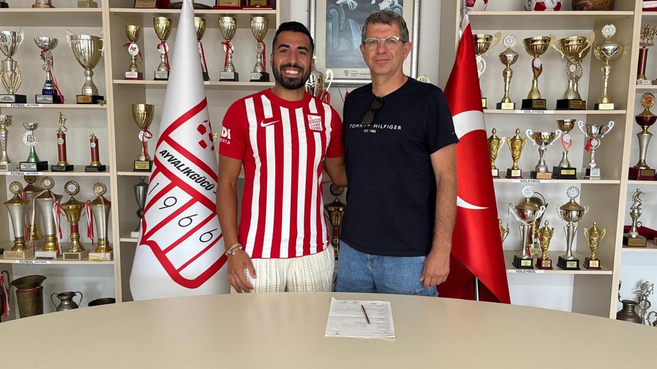 Ayvalıkgücü Ufuk Özcan'la imzaladı