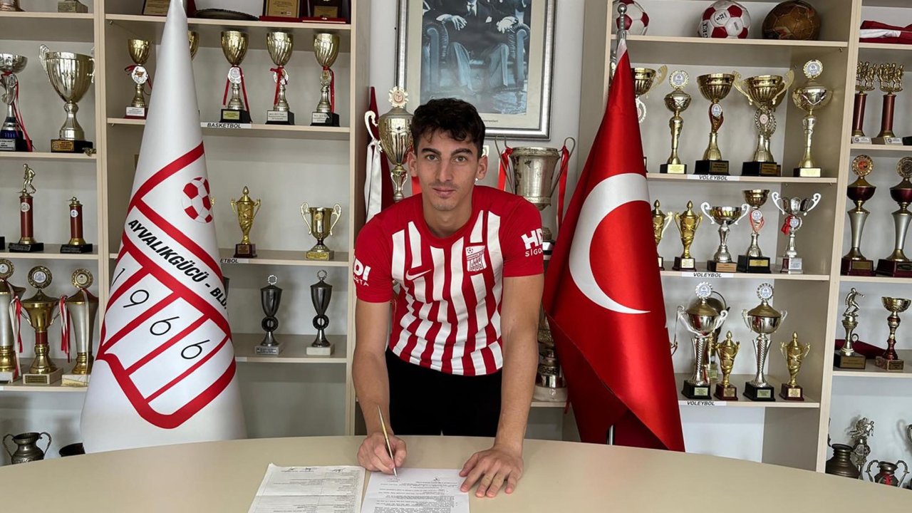 Ayvalıkgücü Yavuz Selim Taşer ile devam ediyor