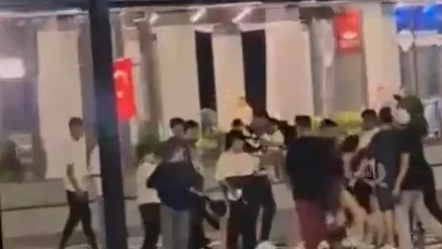 Bursa’da bıçaklı şüpheli, anne ve 2 kızı ile yardıma gelen bir kişiyi yaraladı