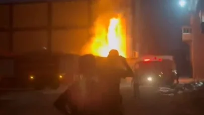 Bursa’da mobilya imalathanesindeki yangın 1 saatte söndürüldü