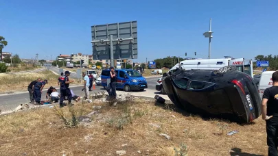 Çanakkale'de motosikletle otomobil çarpıştı: 1'i ağır 2 yaralı /Video eklendi