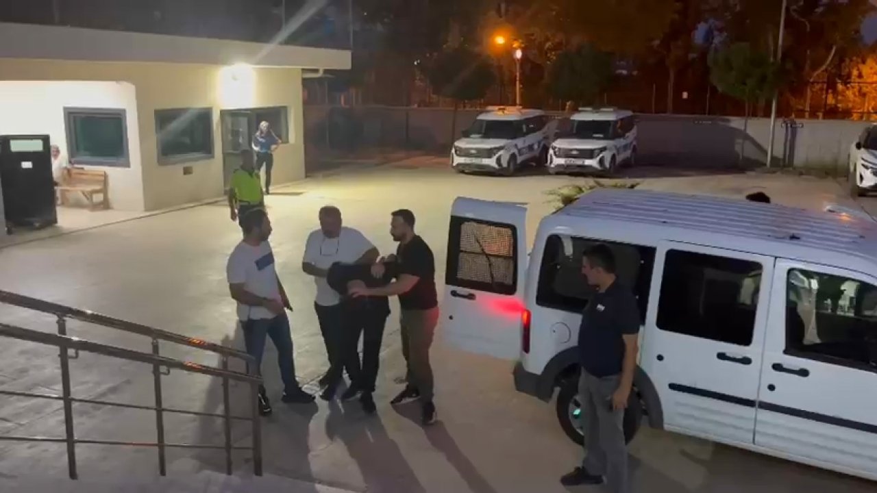 Cuma namazı çıkışı silahlı saldırı; 4 yaralı