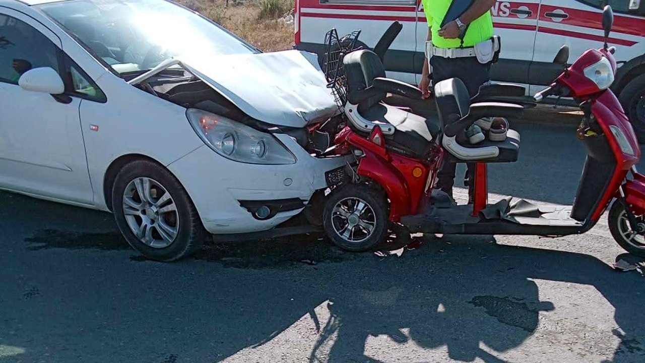 Edirne'de otomobil elektrikli bisiklete çarptı; 1 ölü, 1 yaralı