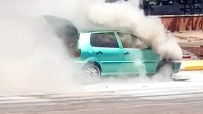 Edirne’de trafikte alev alan otomobil, zarar gördü