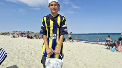 Hayalini kurduğu elektrikli skuter almak için sahilde soğuk içecek satıyor