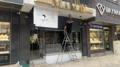 İcralık olan kuyumcu, altınları alıp ortadan kayboldu