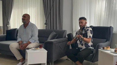 Kanser hastalarına 14 yıldır moral konseri veriyor, 3 yıldır da aynı hastalıkla mücadele ediyor