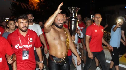 Kırkpınar başpehlivanı Okulu, hamam geleneğini bozmadı