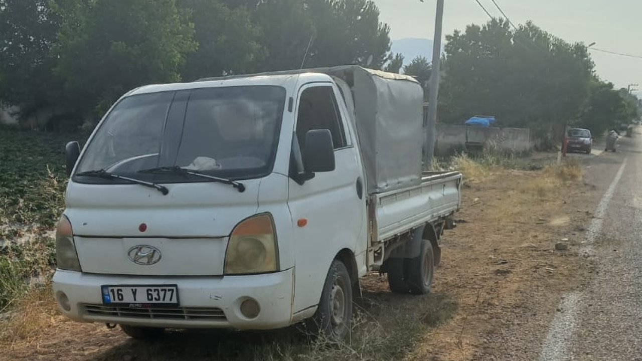 Mevsimlik işçi seyir halindeki kamyonetin kasasından düşüp, yaralandı