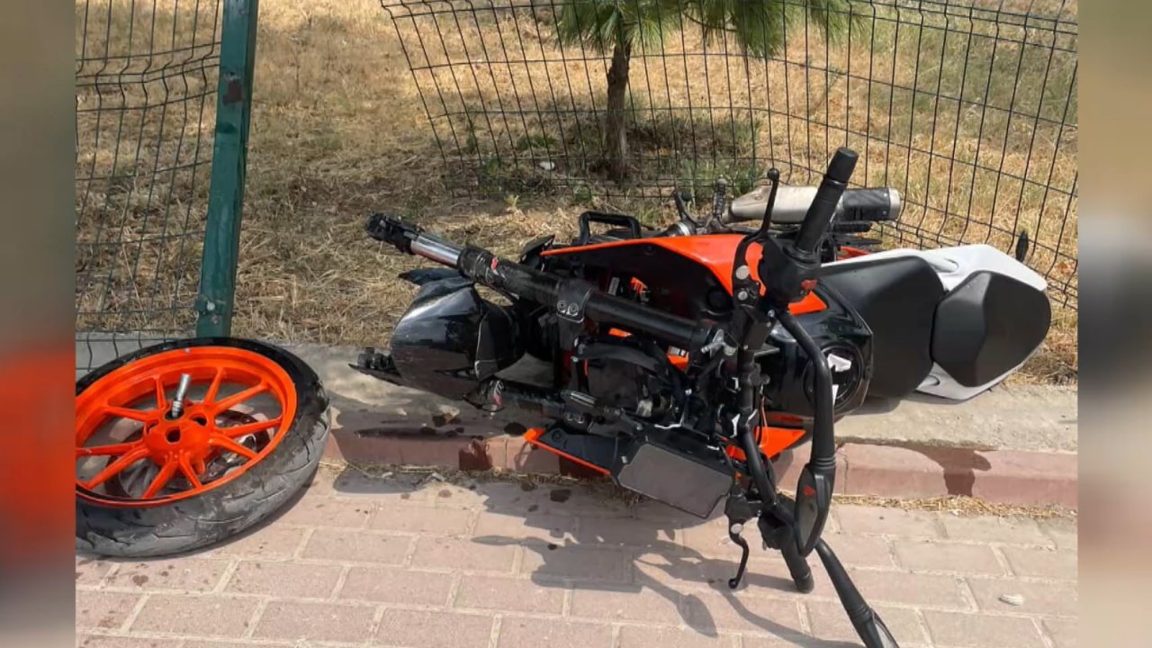 Otomobille çarpışan motosikletin sürücüsü ağır yaralandı