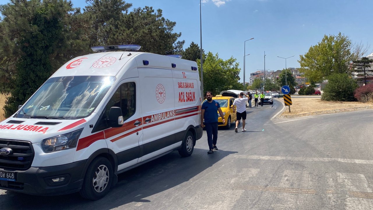 Tekirdağ’da otomobilin arkadan çarptığı taksi sürücüsü yaralandı