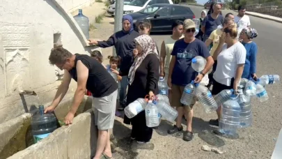 Tekirdağ’da yaşanan su kesintileri nedeniyle çeşme önlerinde kuyruk oluştu