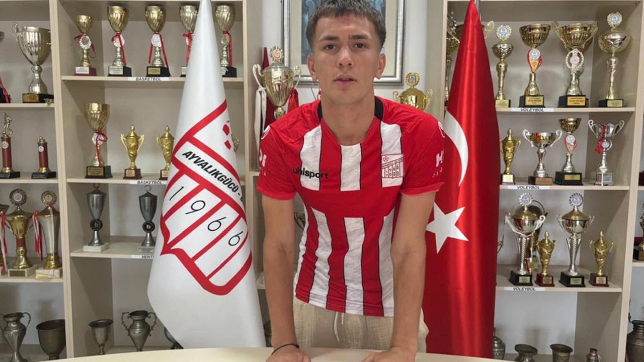 Ayvalıkgücü golcü aldı